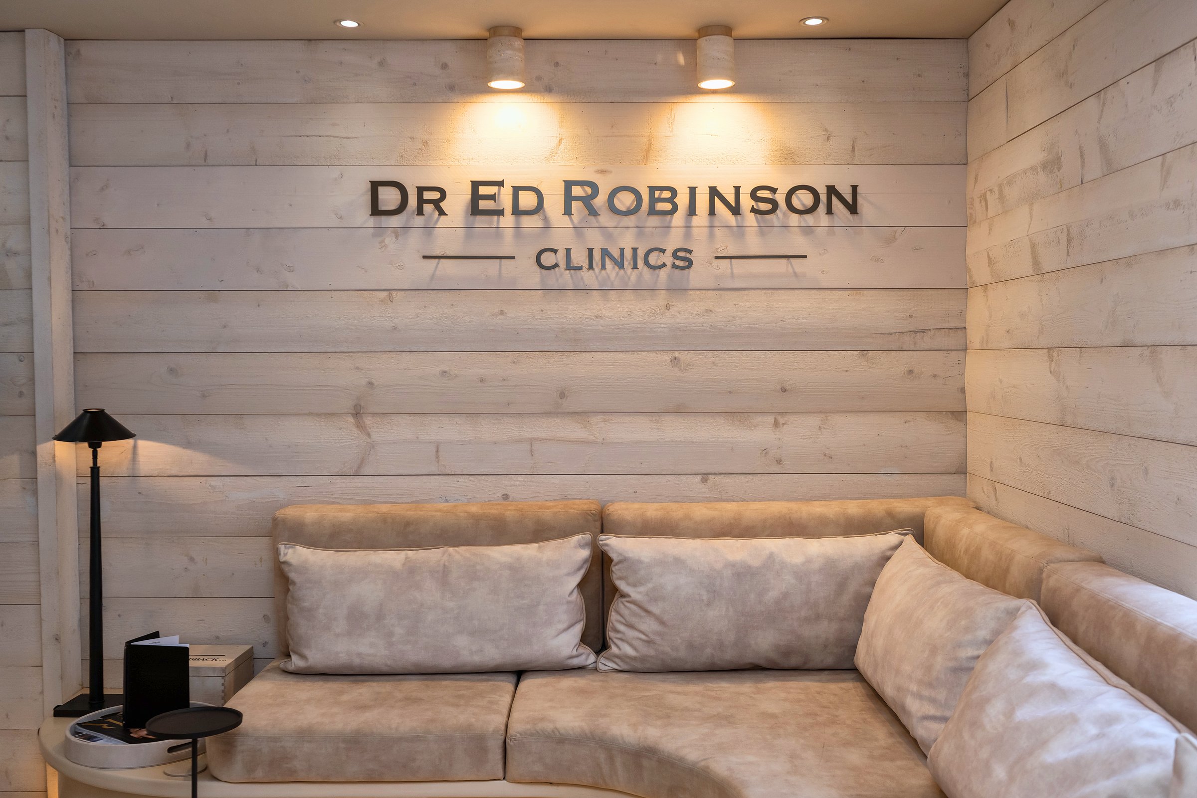 Reception at Dr Ed Robinson Clinics, Hale